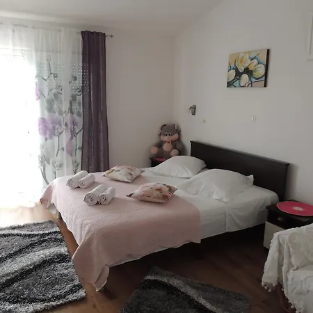Apartments Nika Podstrana Room photo