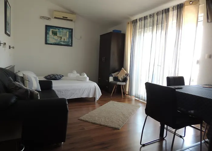 Apartments Nika